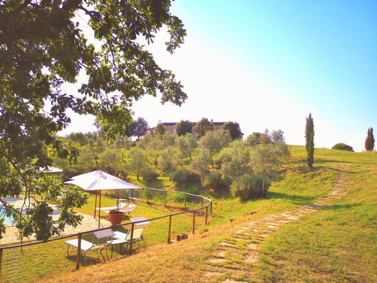 Locanda Vesuna Countryhouse Trequanda Buitenkant foto