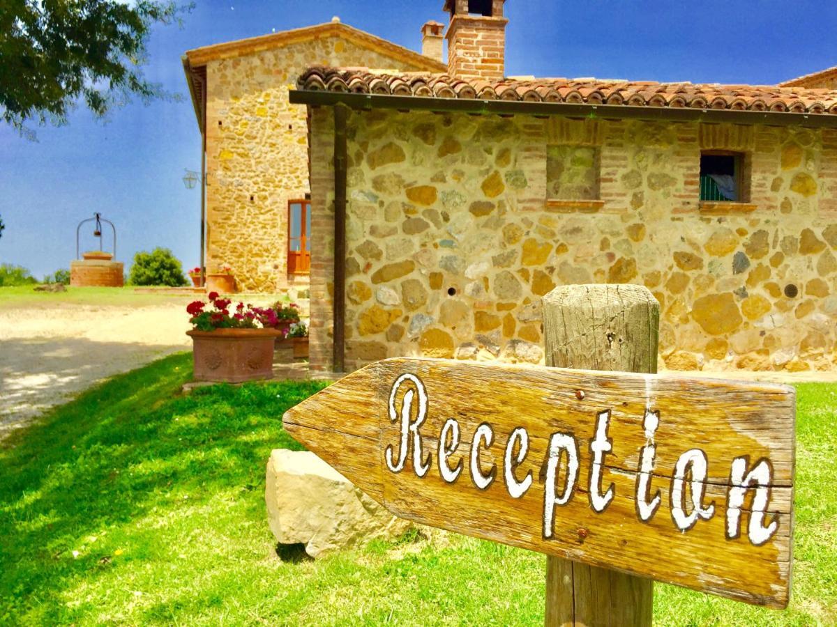 Locanda Vesuna Countryhouse Trequanda Buitenkant foto
