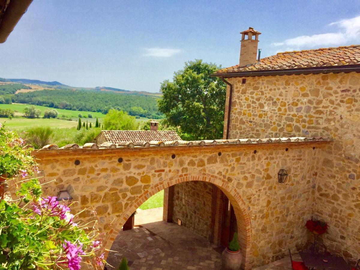 Locanda Vesuna Countryhouse Trequanda Buitenkant foto